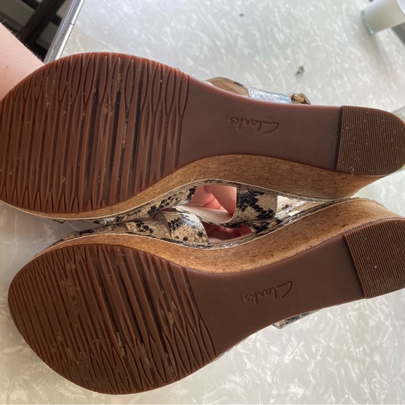 Clarks animal print wedges - Picture 3 of 3